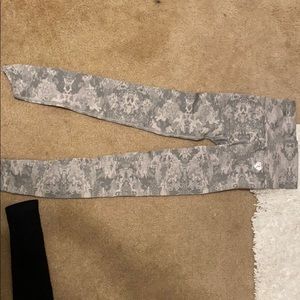 Woman’s best leggings & Alphalete